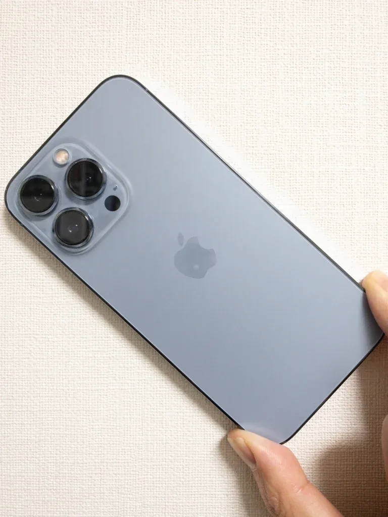 iPhone 13 Proシエラブルー