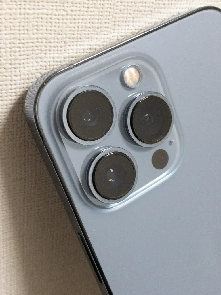 iPhone 13 Proシエラブルー